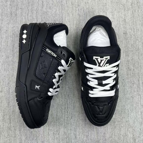 Louis Vuitton Trainers - Picture 2 of 4